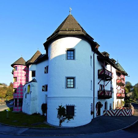 Family Hotel Schloss Rosenegg Fieberbrunn Exterior photo