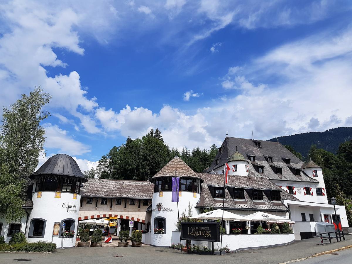 Family Hotel Schloss Rosenegg Fieberbrunn Exterior photo