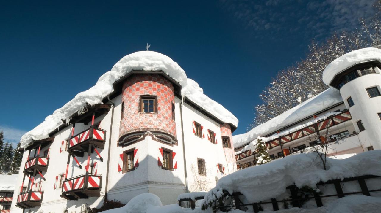 Family Hotel Schloss Rosenegg Fieberbrunn Exterior photo
